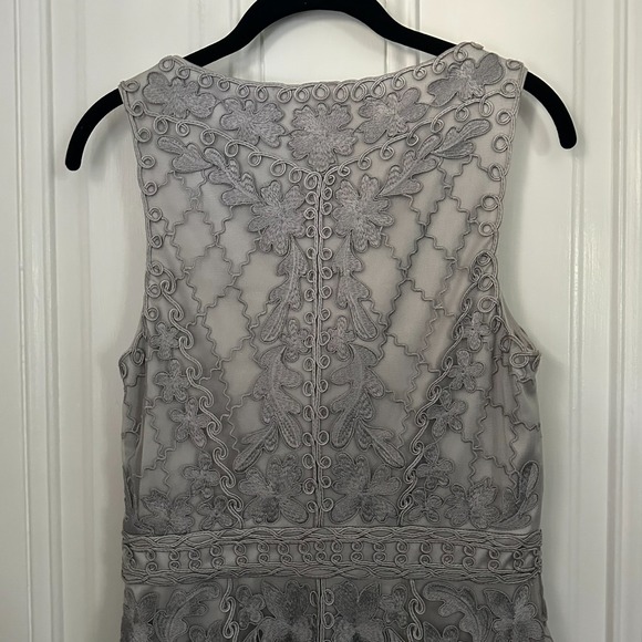 Sue Wong Platinum Embroidered Mesh Overlay Cocktail Dress Women's Size 6 - Picture 6 of 9